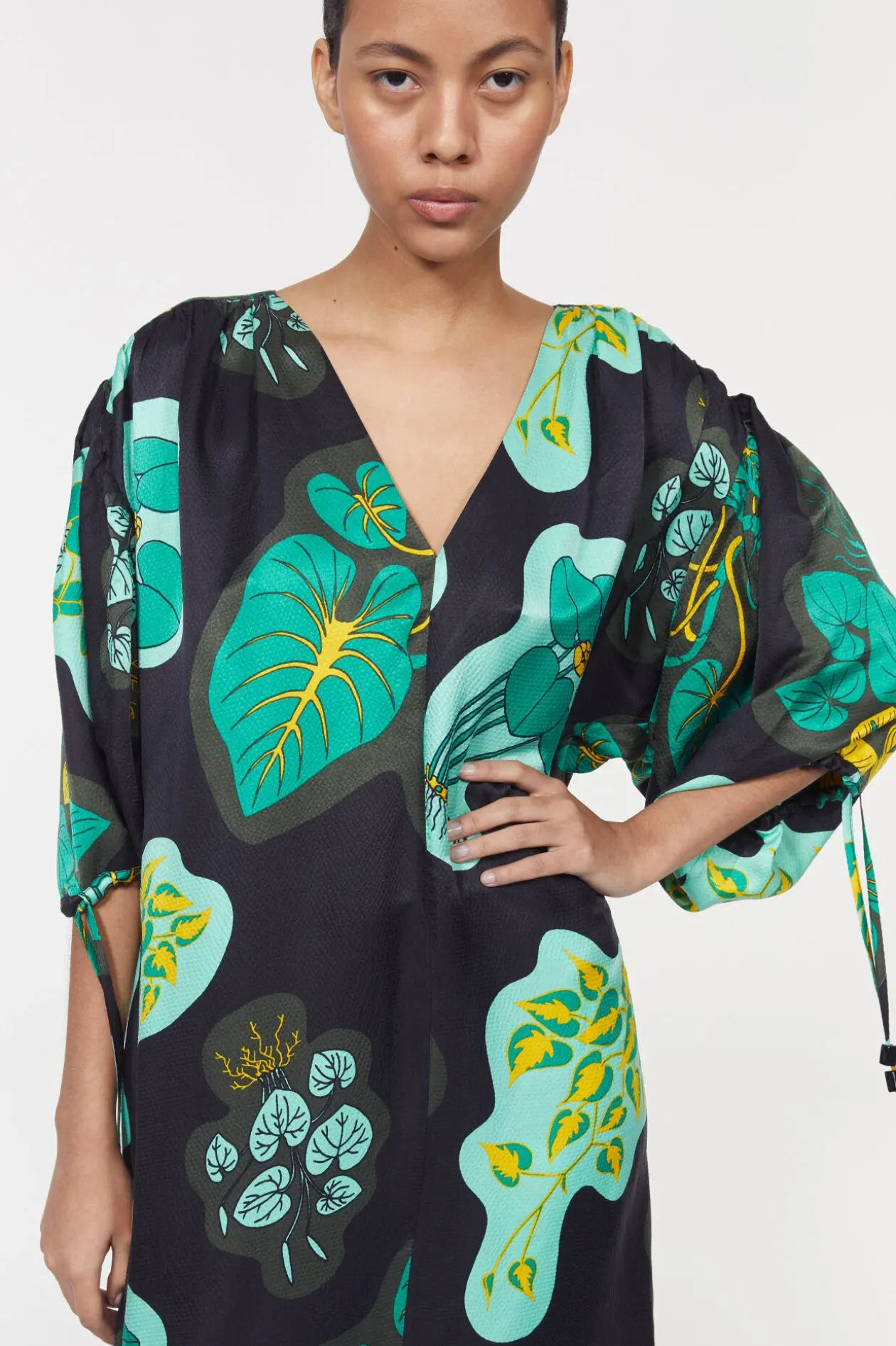 Dakota Leaf Hammered Dress Rodebjer